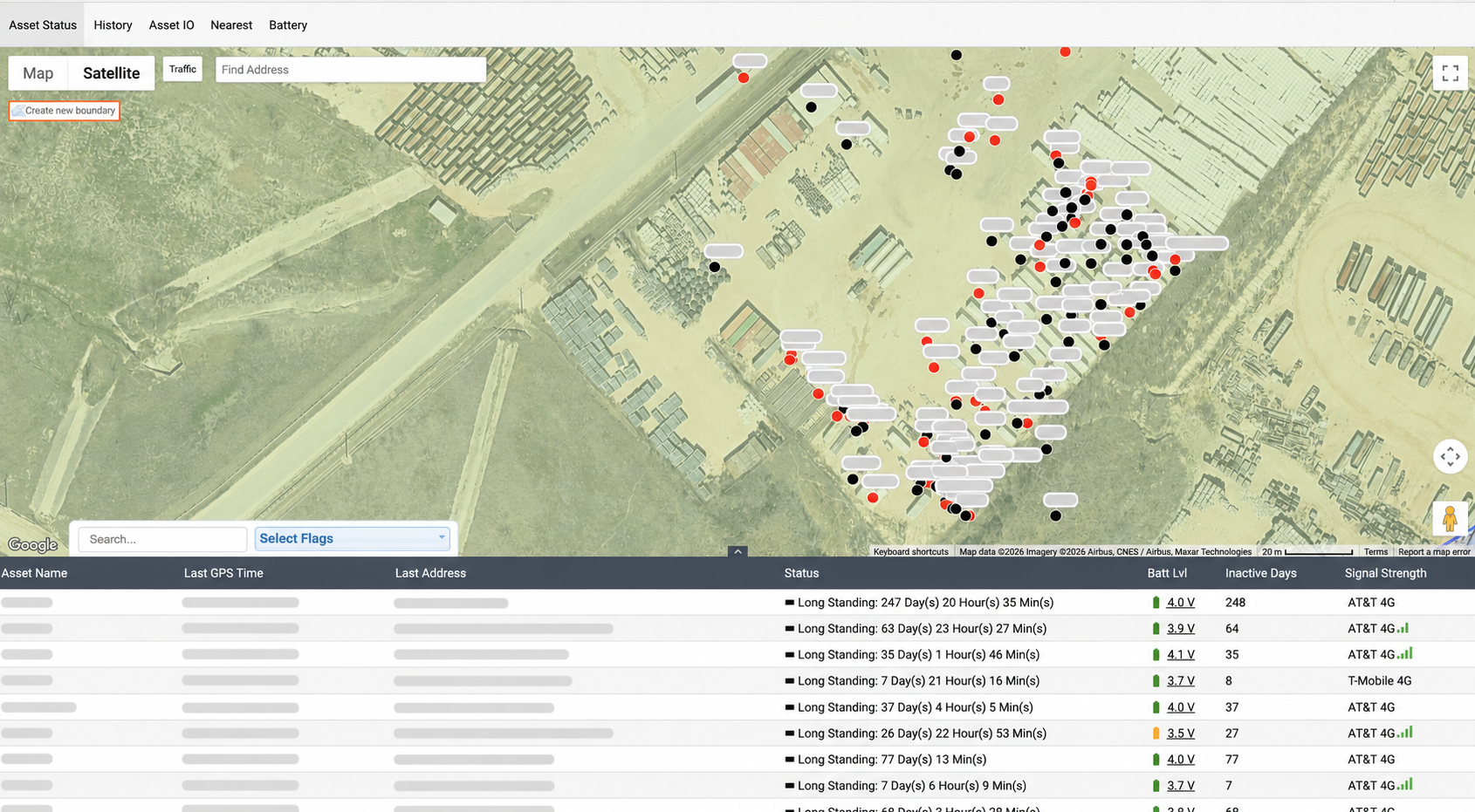 Anonymized Fleet.Net equipment utilization map and asset status table