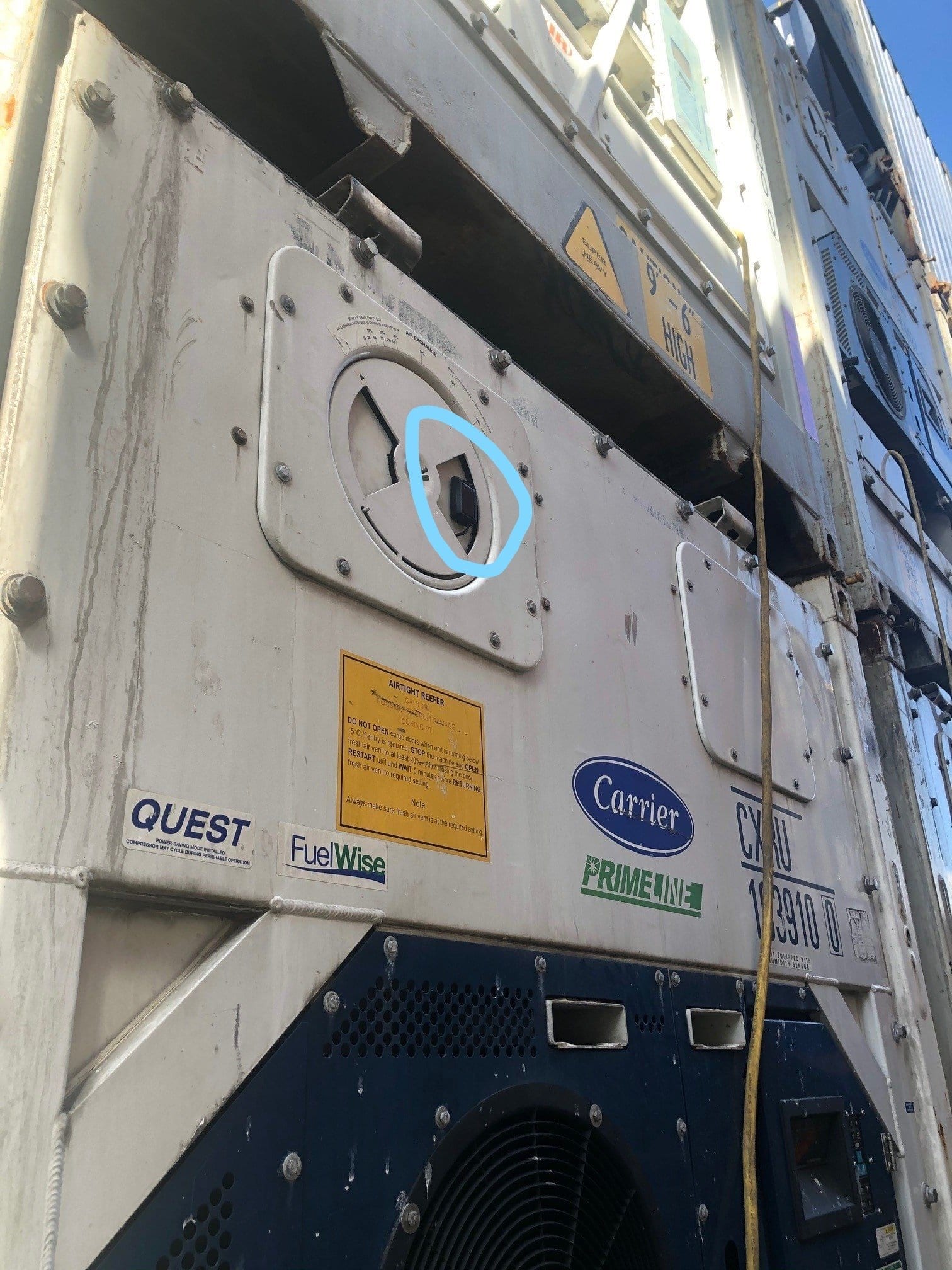 Refrigerated shipping containers